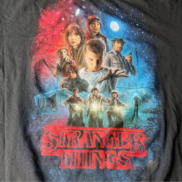 Stranger Things Graphic T-Shirt Size XL - Picture 3 of 7